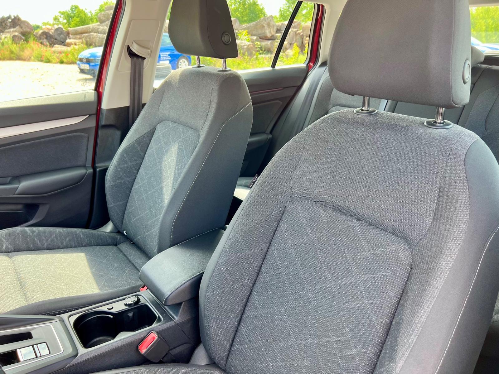 Volkswagen Golf VIII Variant Life AAC SHZ CARPLAY LED, миниатюра 7