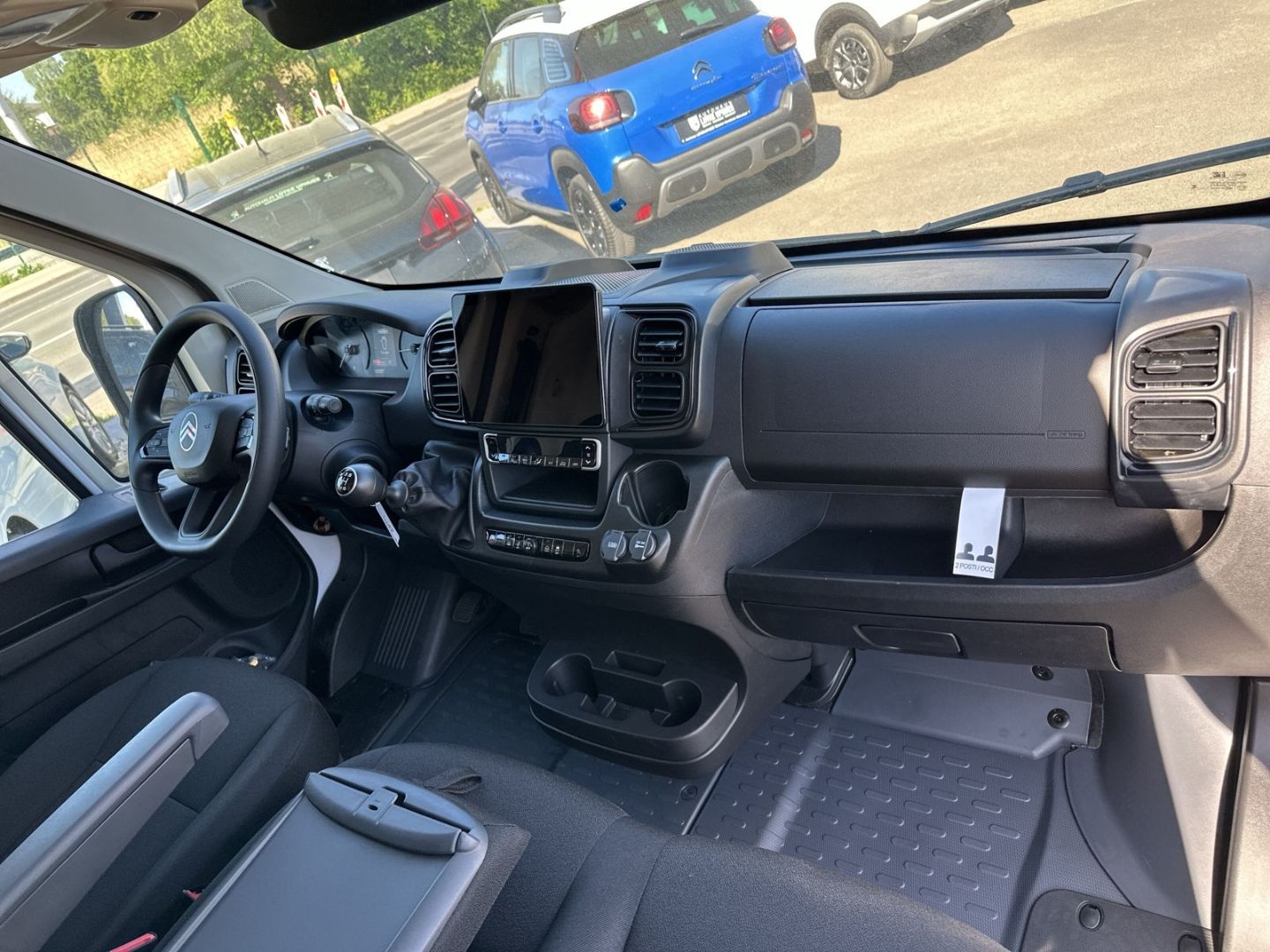 Fahrzeugabbildung Citroën Jumper 2.2 KW 35 L3H2 BlueHDi 140 AHK-abn. Navi
