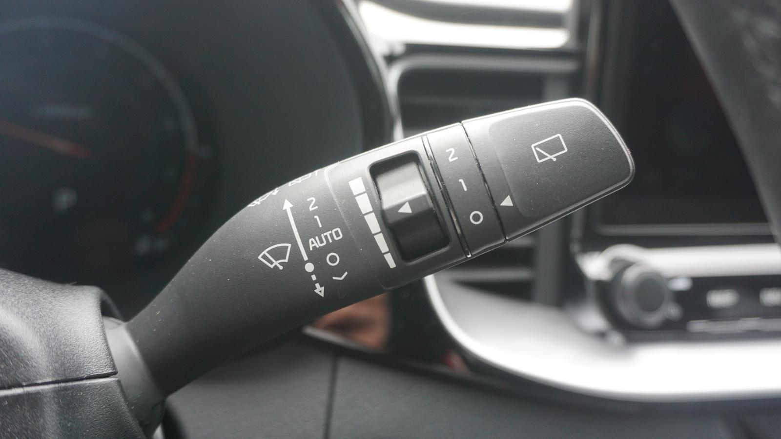 Kia XCeed 1.6 T-GDI Platinum Edition LED Panorama