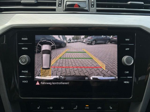 PASSAT VARIANT 2.0 TDI DSG BUSINESS IQ.LIGHT+CAM