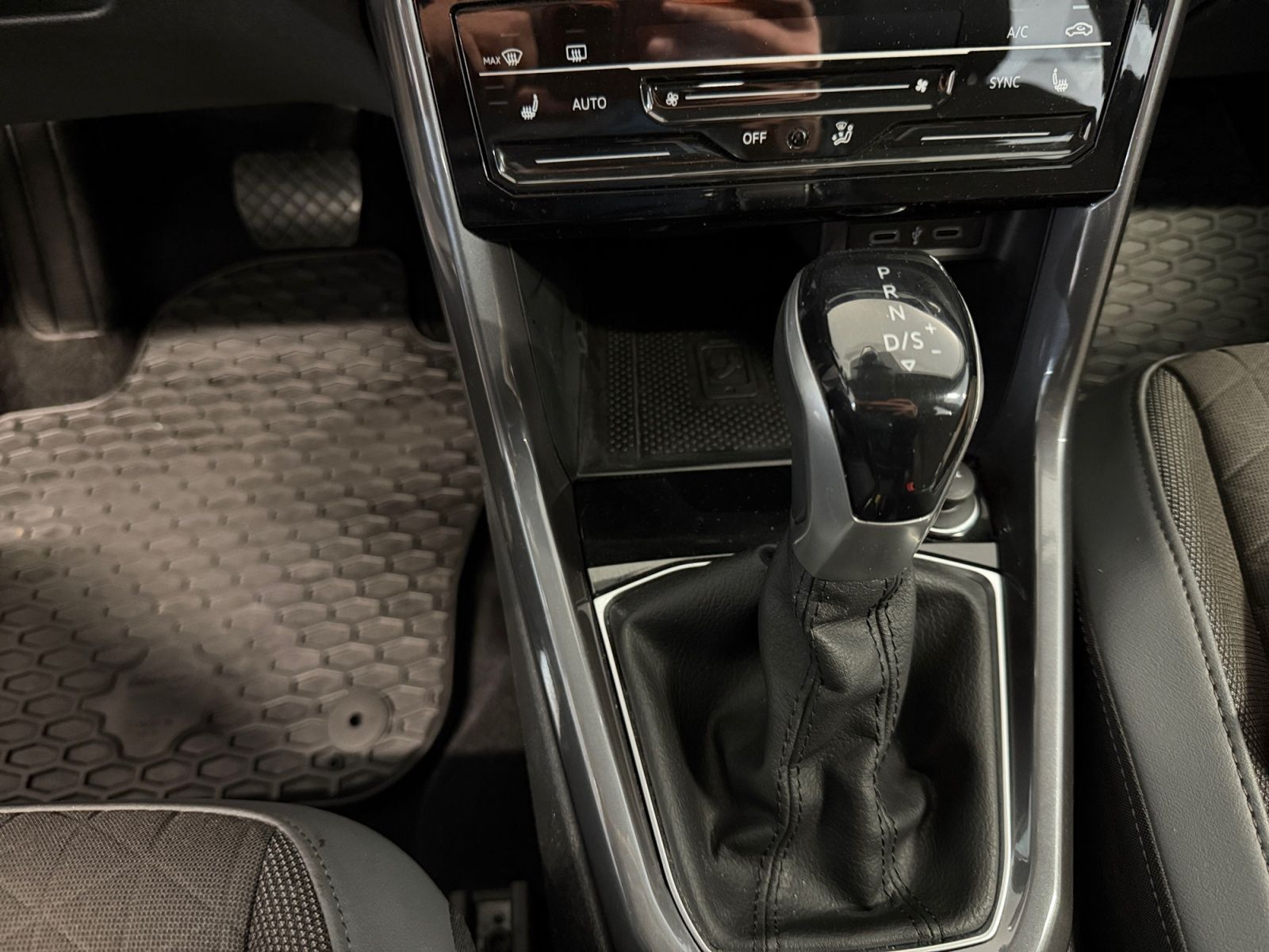 Volkswagen T-Cross - Bild 18