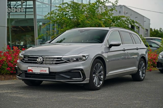 Passat Variant GTE 1.4TSI HuD IQ-LIGHT R-LINE 18