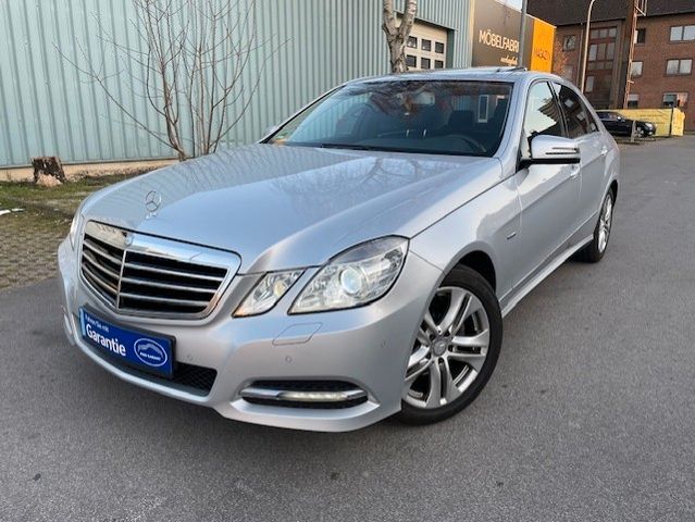 Mercedes-Benz E 220 CDI AVANTGARDE/SCHIEBEDACH/VOLLLEDER