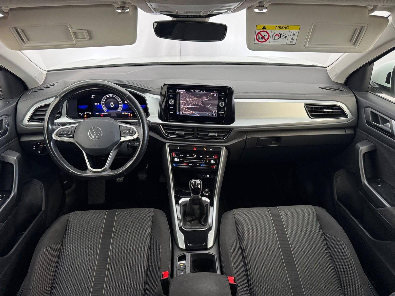 Volkswagen T-Roc Life 2.0TDI KAMERA ACC SIDE APP MFL-BEHEIZ foto 3