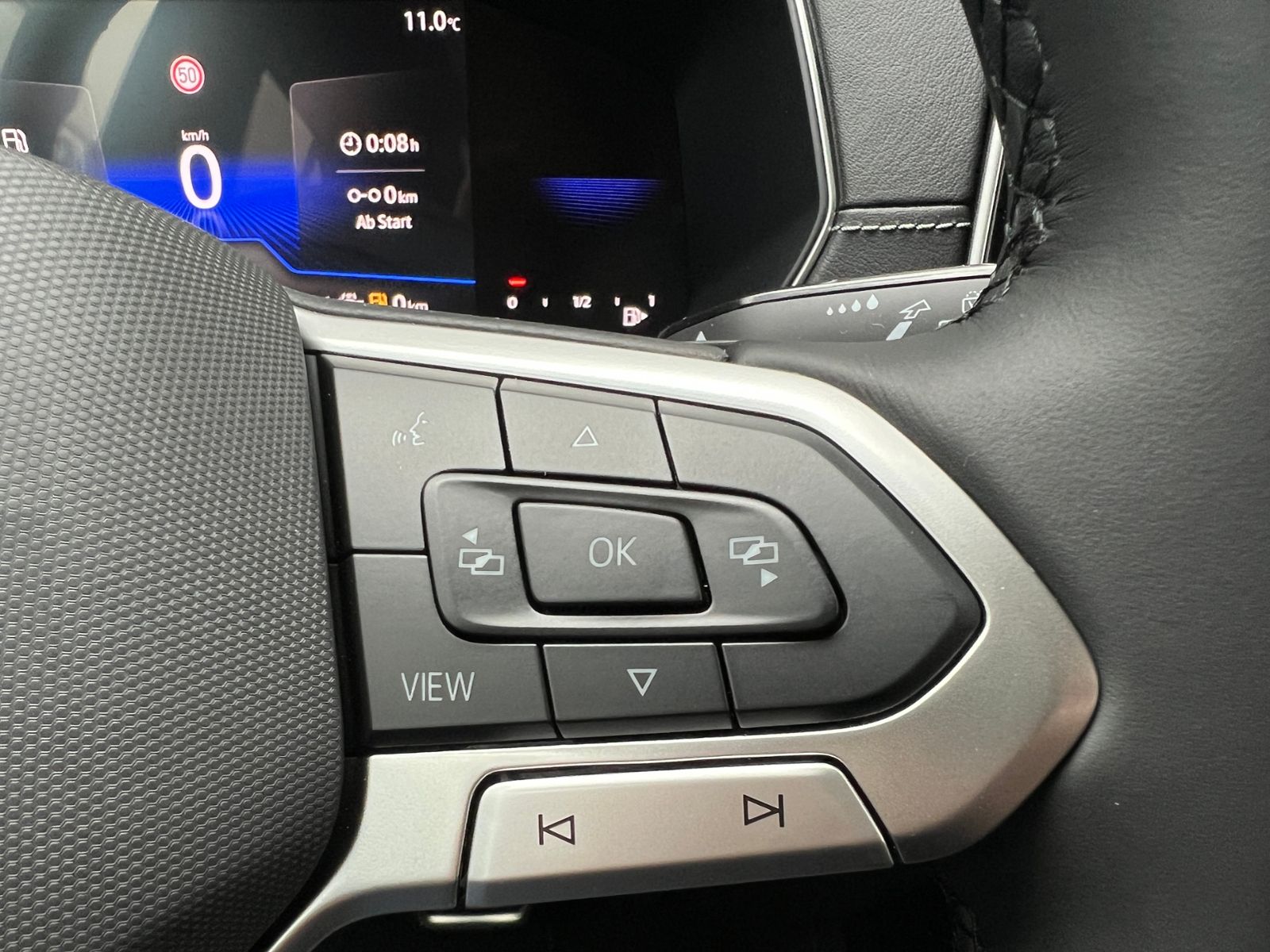 Fahrzeugabbildung Volkswagen T-Cross R-Line 1.5 TSI DSG *AHK, IQ.LIGHT, ACC,