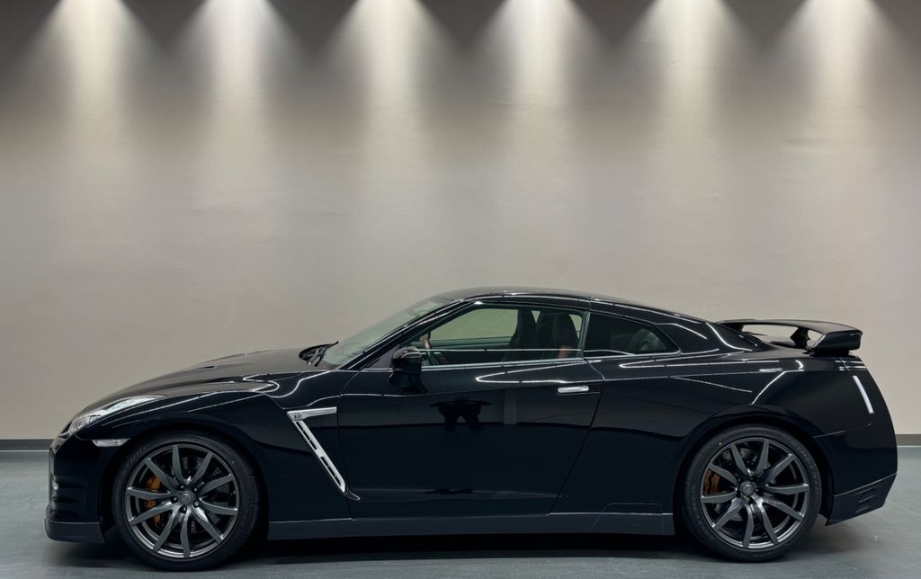 Nissan GT-R 3.8l R35**BLACK EDITION*FACELIFT*LED*BOSE**