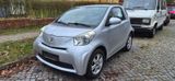 Toyota IQ + 1,0-l-VVT-i + - Toyota IQ in Berlin