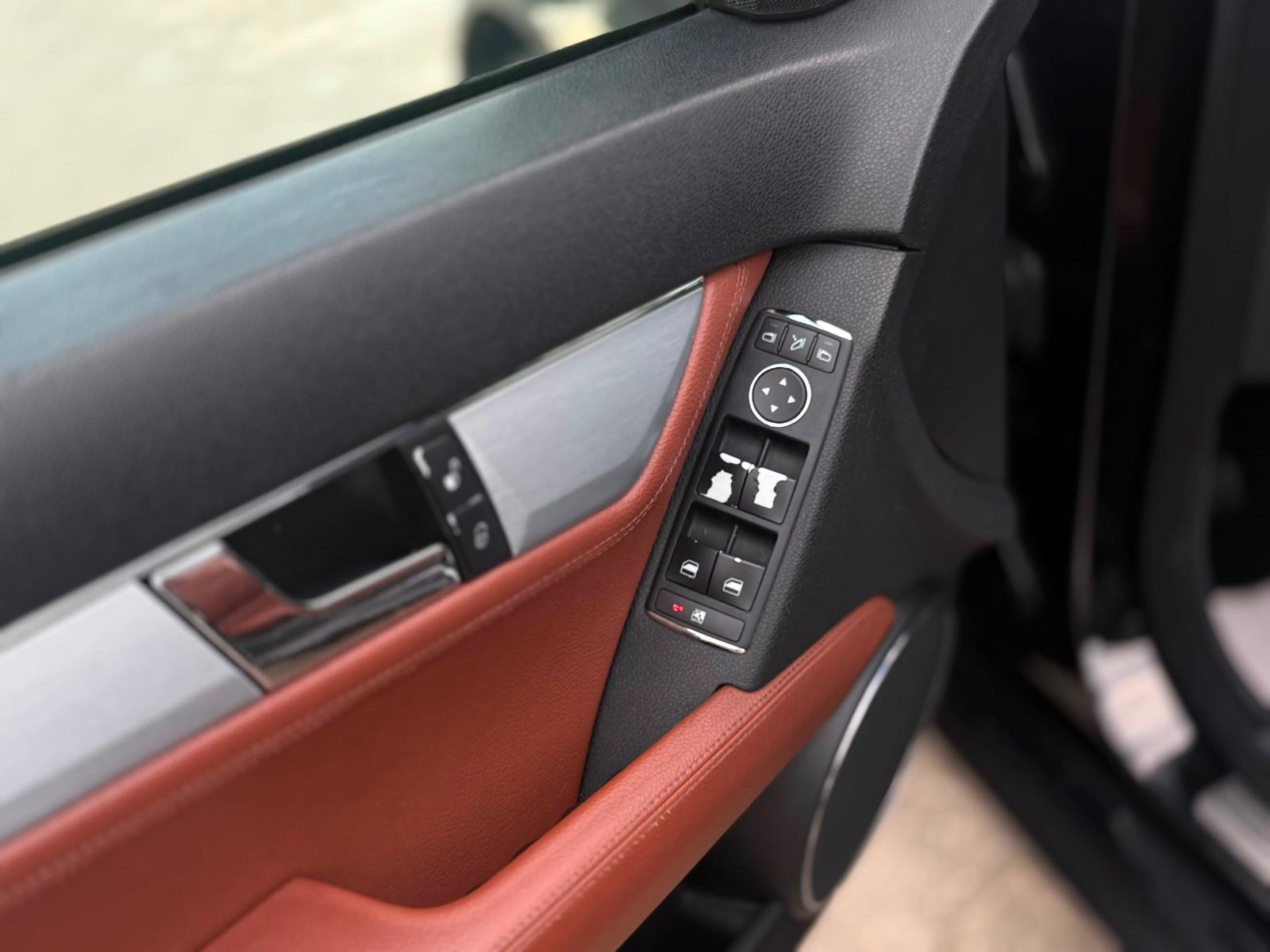 Mercedes-Benz C220 2008 — photo 8
