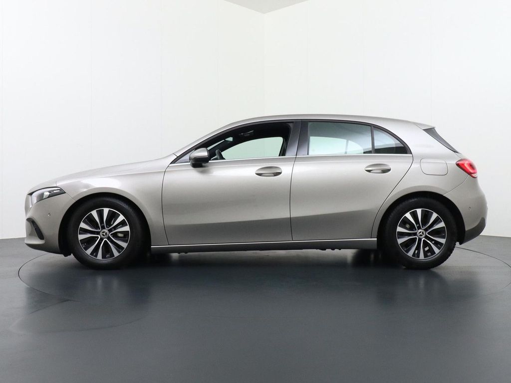 Mercedes-Benz A 160 Business Solution Plus | AHK Wegklapbaar |