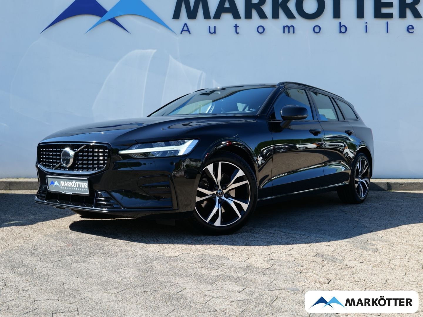 Volvo V60 B4 Plus Dark AHK/STHZ/BLIS/360CAM/Google