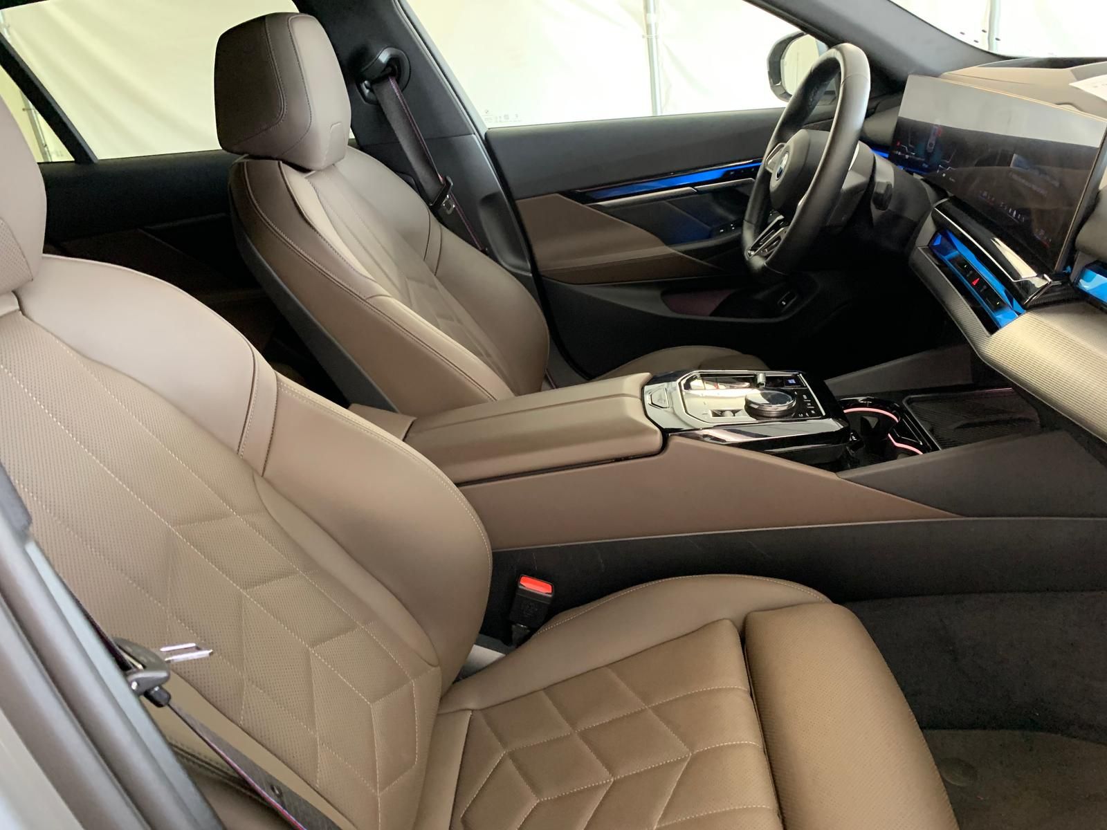 BMW i5 Touring M Sport Pro ICONIC DRIVE-PRO 360° HUD foto 3