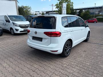Volkswagen Touran - 5