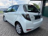 Toyota Yaris Hybrid Life AUTOMATIK/1.HAND/RCAM/LED/NAVI - Toyota Yaris: Automat