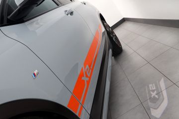 BMW X2 sDrive18d Edition M Mesh RFK AHK 19" 1.Hand