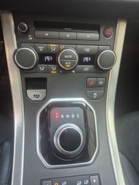 Land-Rover Range Rover Evoque - 10