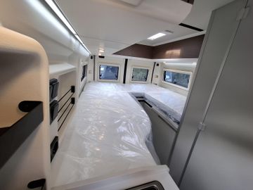 Westfalia Columbus 640 E 140 PS 8G Solar Premium Winter