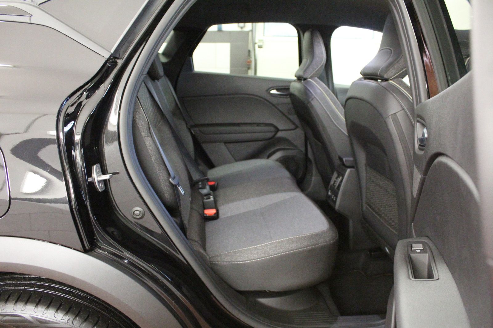 Fahrzeugabbildung Renault Captur TCe 115 KISS Sondermodell *Winter-Pak*Nav