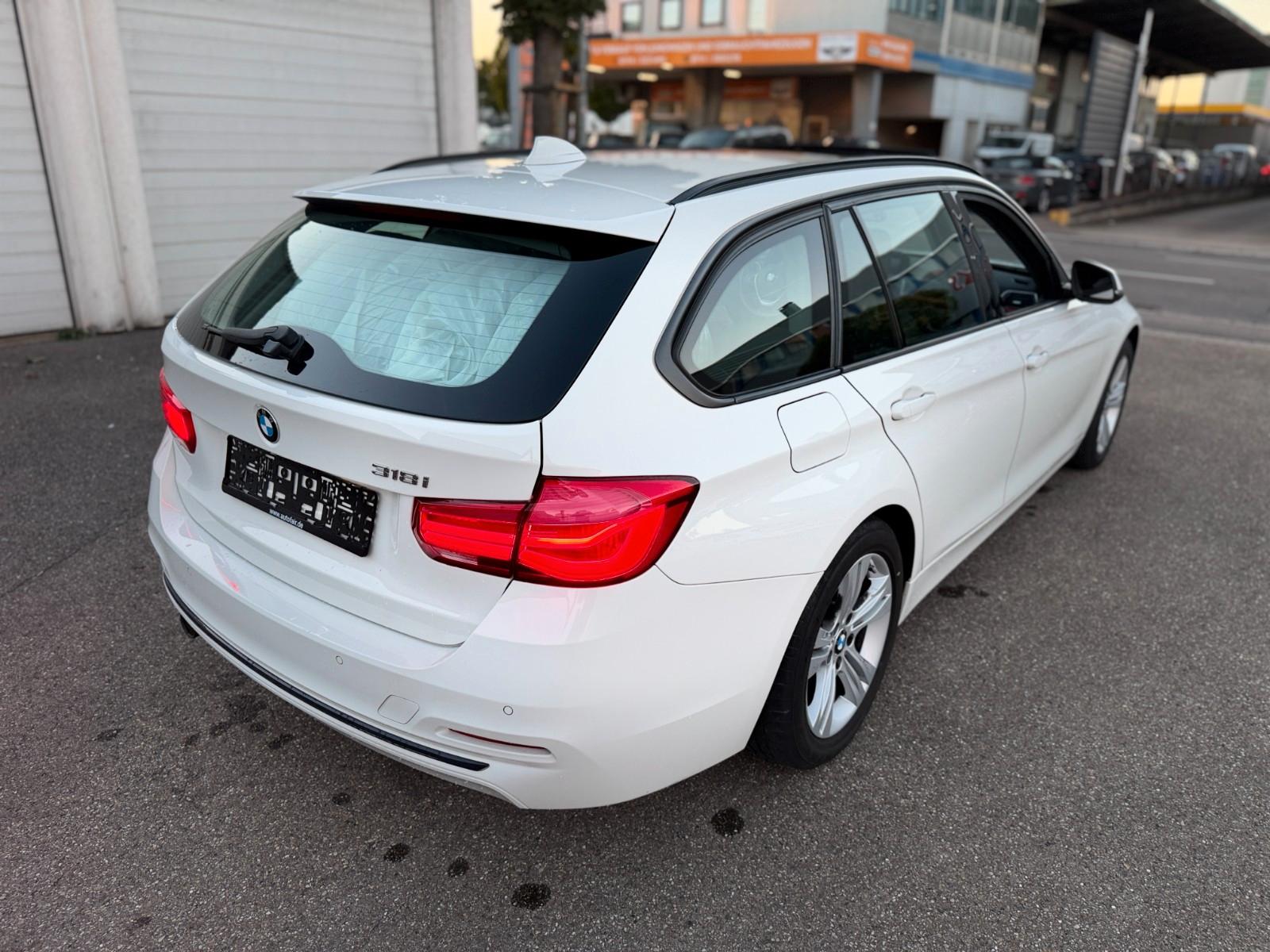 BMW 318 i Sport Line