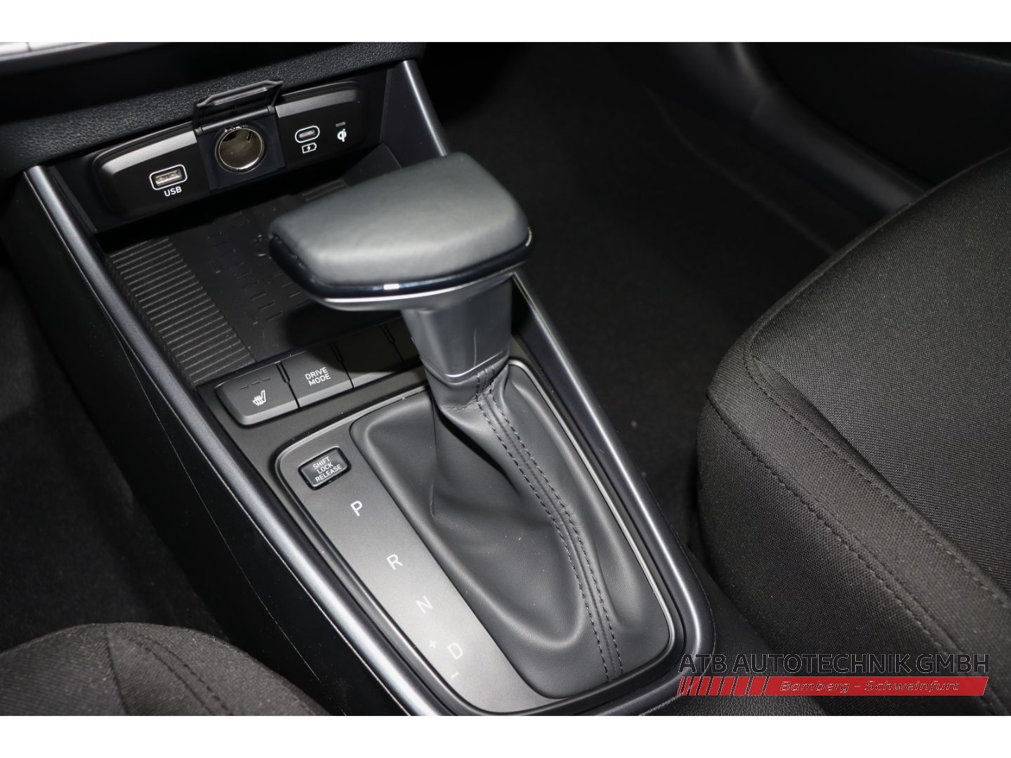 Fahrzeugabbildung Hyundai BAYON MY26 Trend Komfortpaket 1.0 T-GDi 7-DCT Na