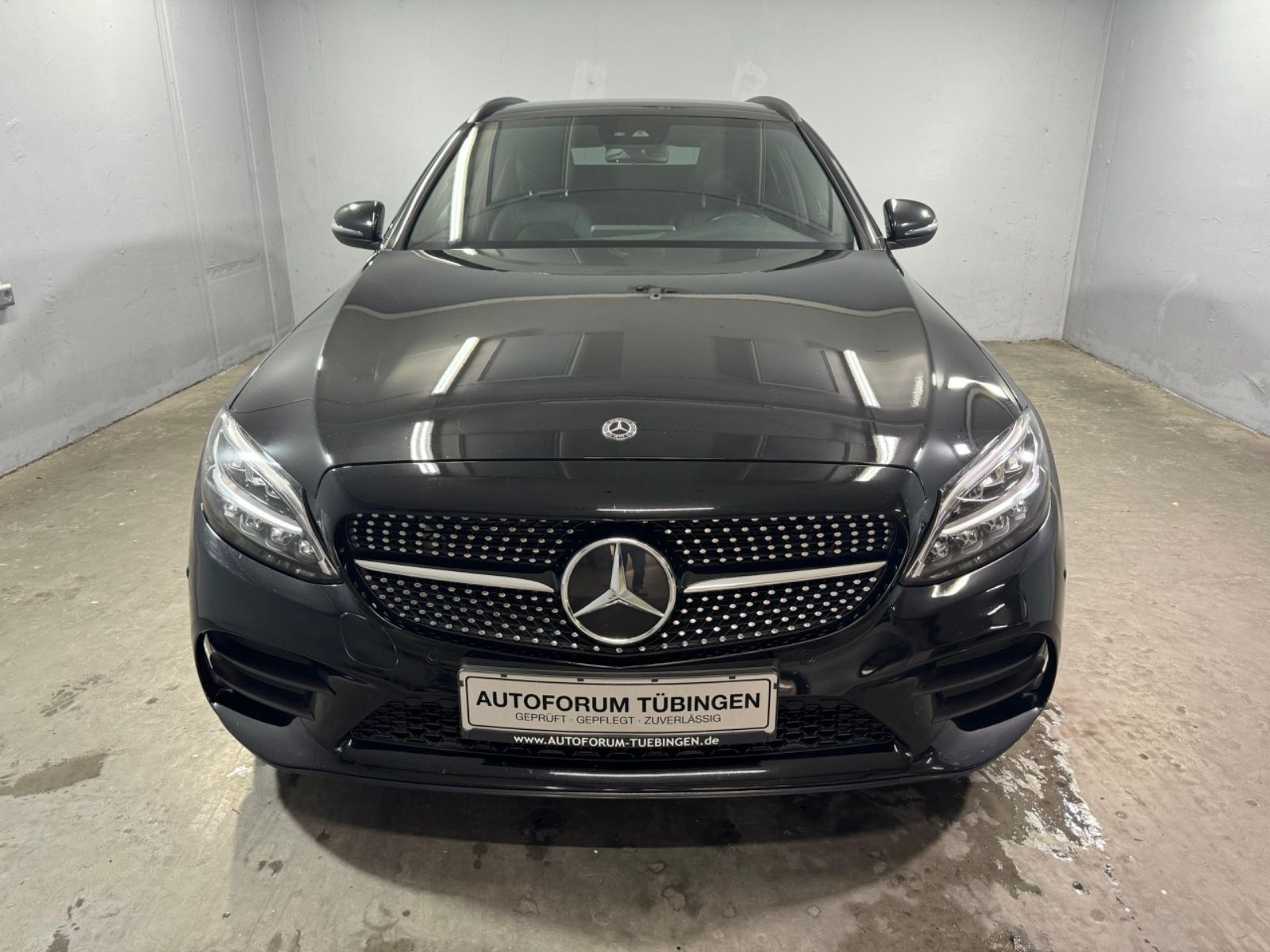 Fahrzeugabbildung Mercedes-Benz C 200 T Autom *AMG-LINE*PANORAMA*STANDH*NIGHTP*