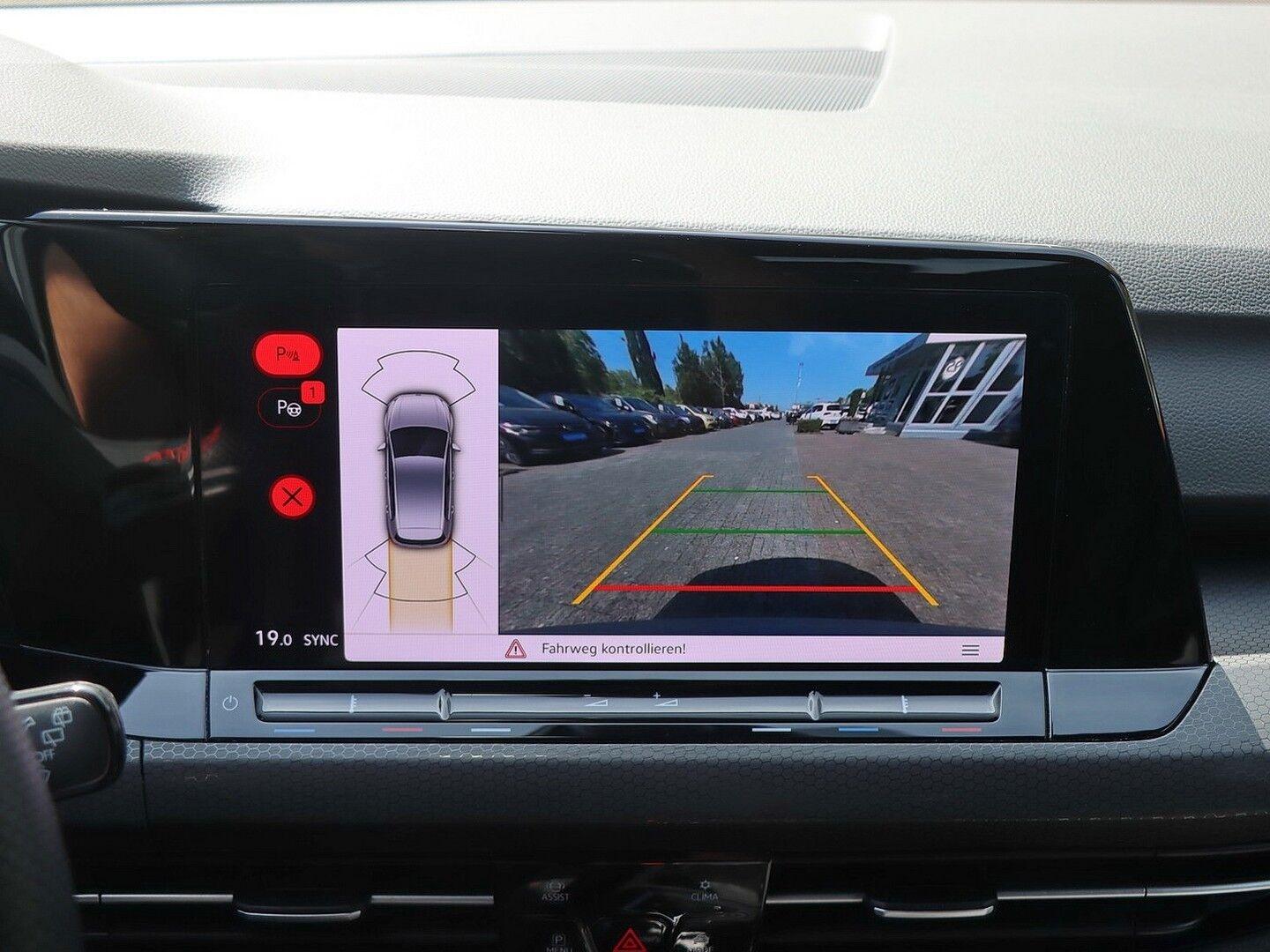 Volkswagen Golf GTI VIII 2.0 TSI OPF DSG NAVI/LED/GJR/RÜCKF, миниатюра 10