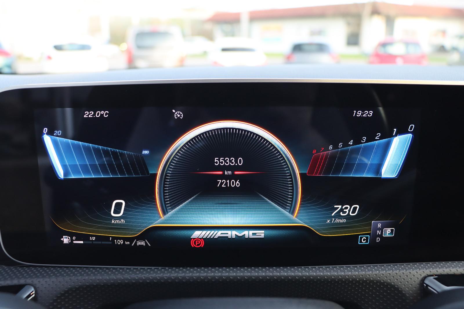 Mercedes-Benz CLA 35 AMG 4Matic l 1.HAND l 360° l