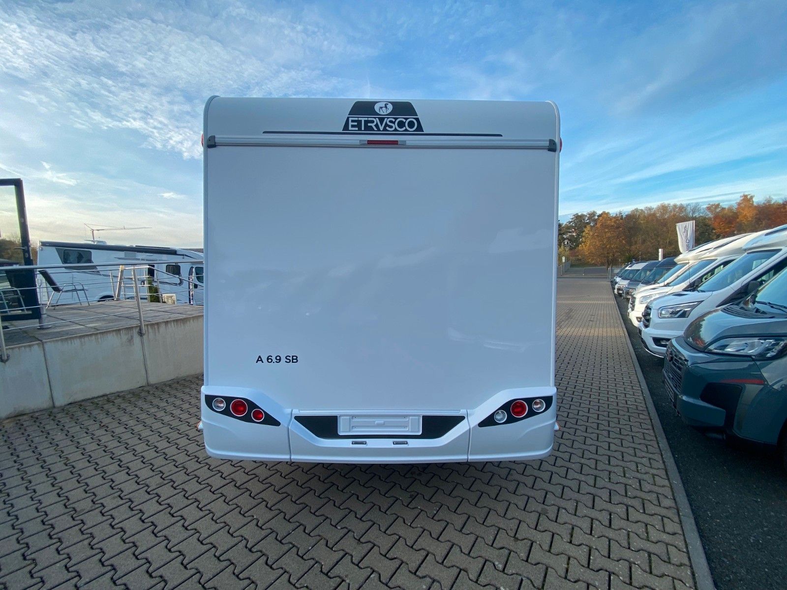 Fahrzeugabbildung Etrusco A 6.9 SB *Modell26*Einzelbetten*Markise*Komfort*