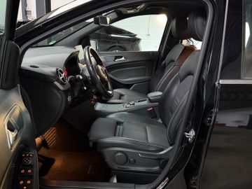 Mercedes B 220 - 7