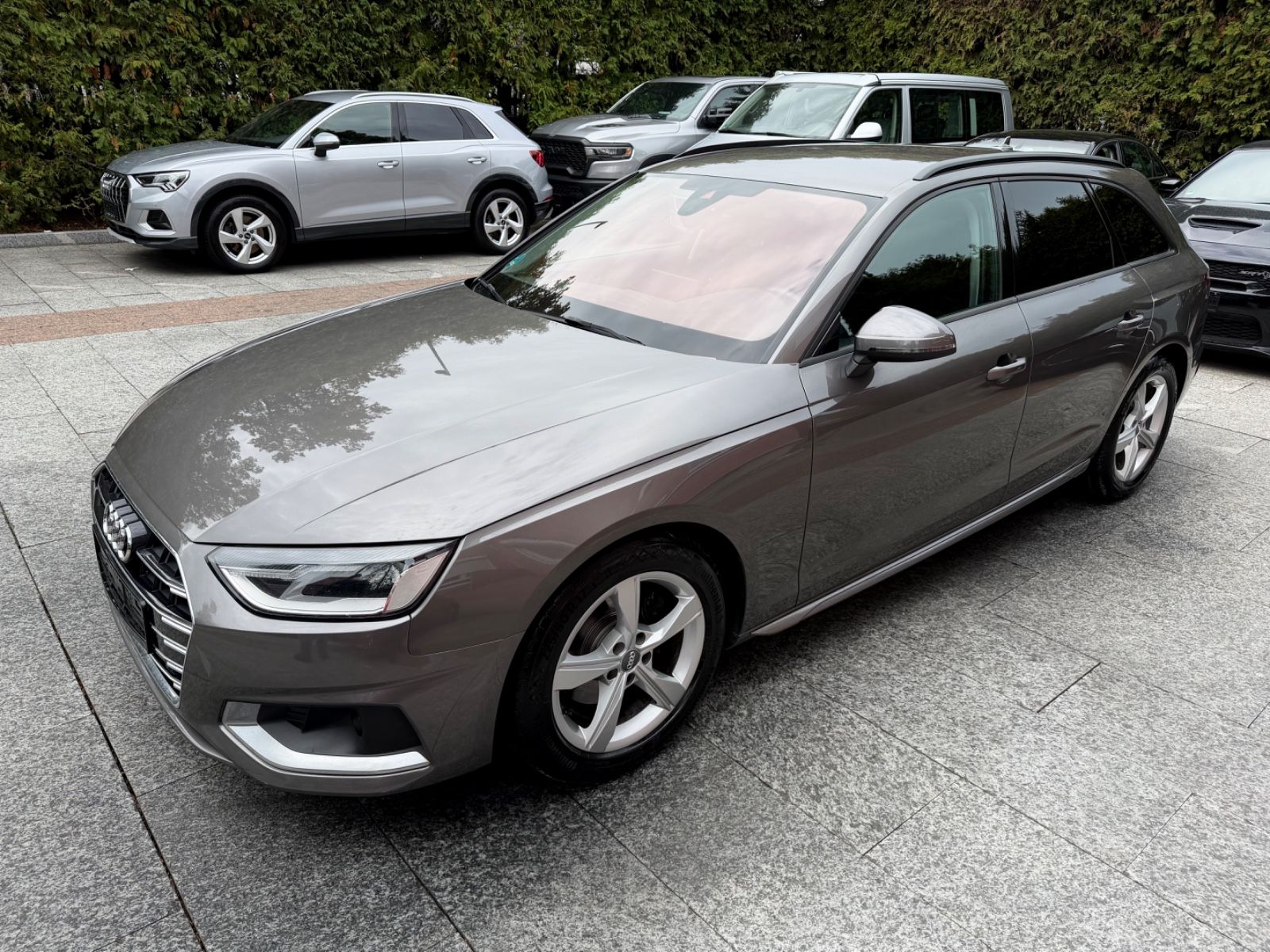 Audi Audi A4 Avant 35 TDI advanced *LED*AHK*Massage*1.H