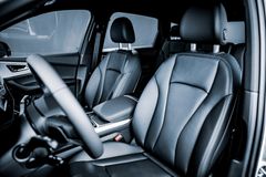 AUDI Q7 50 TDI Quattro - Unfallfrei - Neuwagenzustand