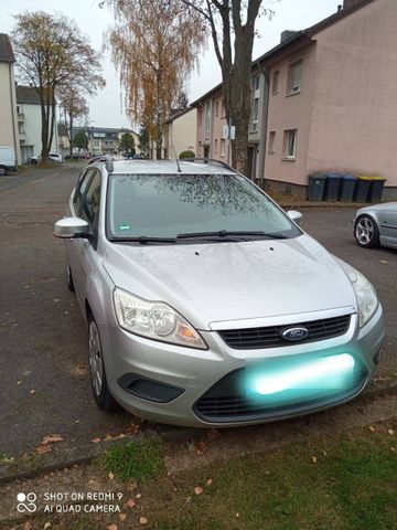 Ford Focus Turnier 1,6 TDCI  DIESEL  TÜV b...