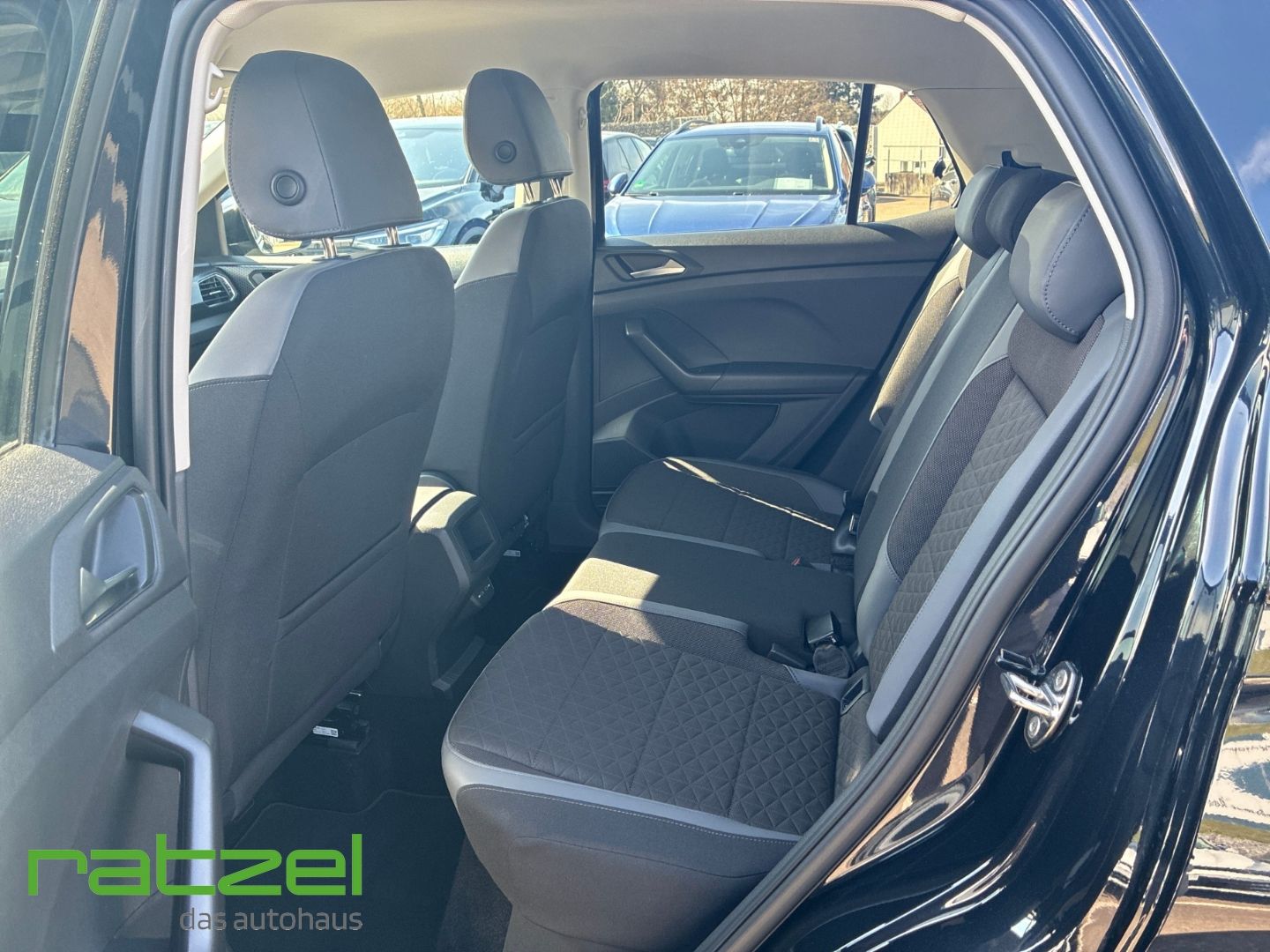 Fahrzeugabbildung Volkswagen T-Cross Style 1.0 TSI DSG Digitales Cockpit LED