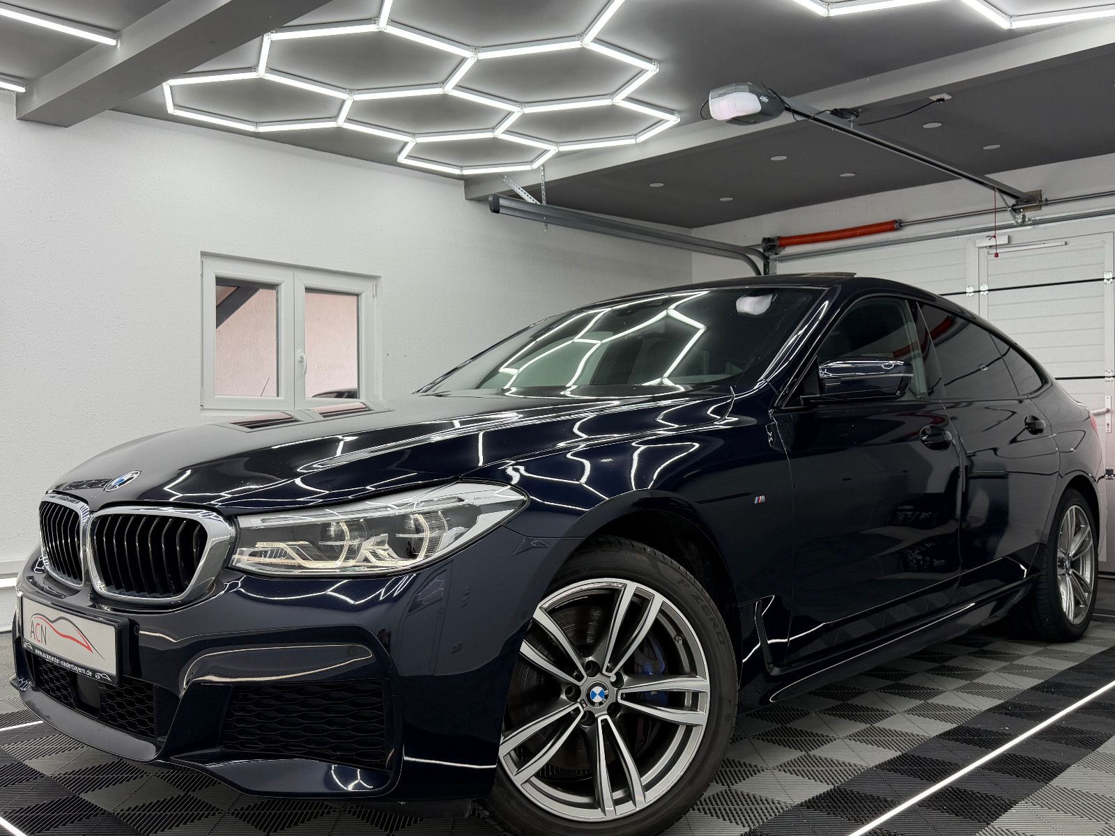 Fahrzeugabbildung BMW 640 d xDrive M SPORT/LED/AHK/HuD/PANO/ACC/H&K