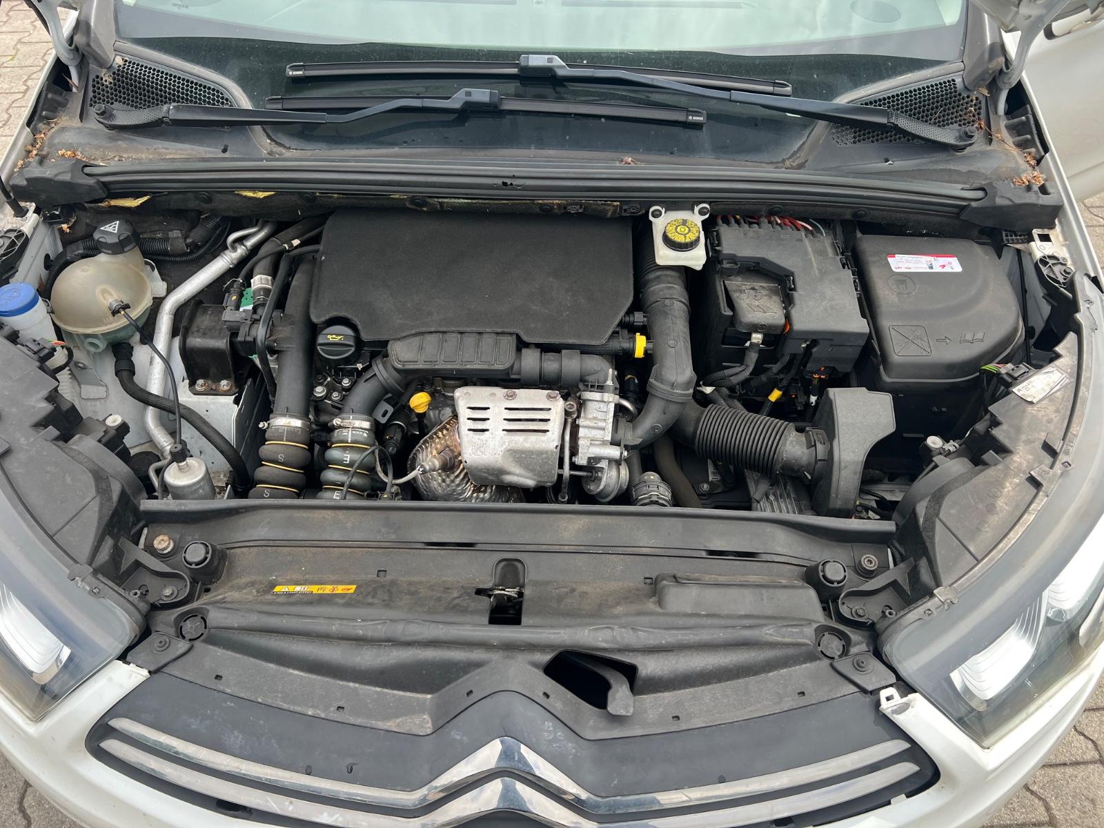 Citroën C4 1.2i AUTOMATIK MIT ERST 88TKM!