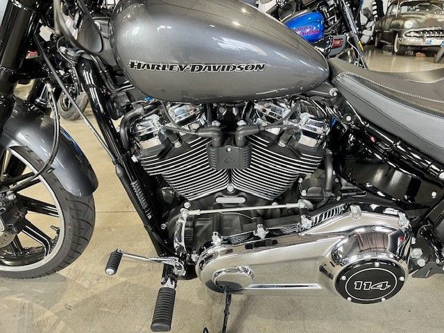 Fahrzeugabbildung Harley-Davidson FXBRS Breakout 114 Jekill 260er umbau