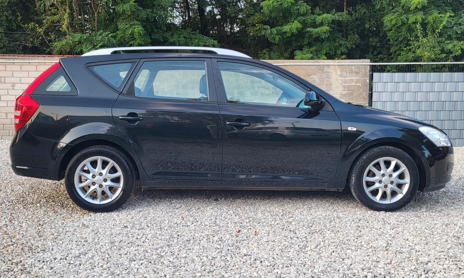Kia Cee'd Sportswagon Schiebedach PDC Navi