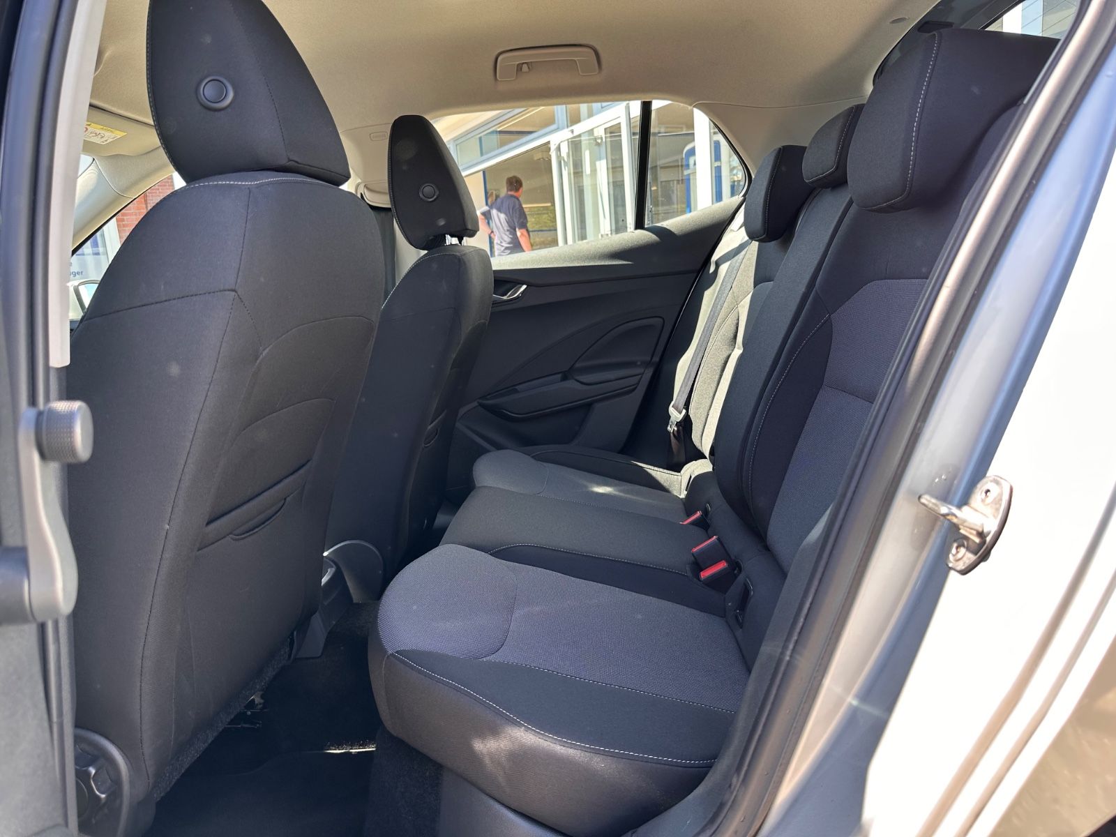 Fahrzeugabbildung SKODA Fabia 1.0 MPI Ambition APP/Klima/GJR