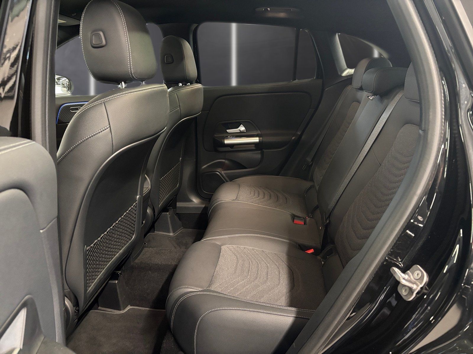 Fahrzeugabbildung Mercedes-Benz GLA 180 Progressive*Pano*360*Totwinke*MultiBeam*