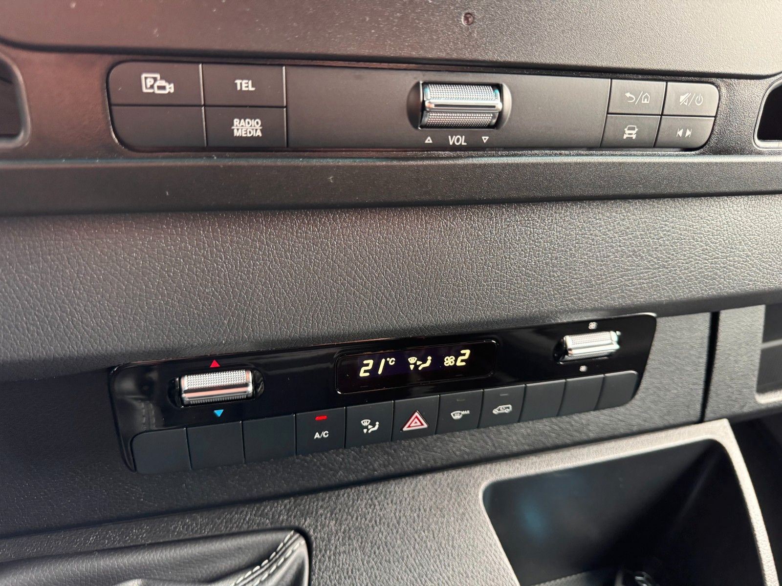 Fahrzeugabbildung Mercedes-Benz Sprinter 515 CDI 4325 Klima Kamera MBUX