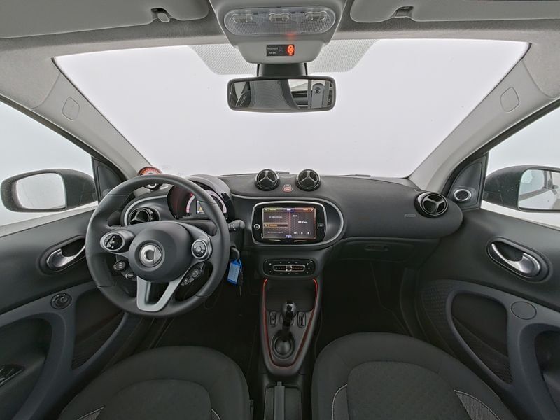 Fahrzeugabbildung Smart EQ COUPÉ*EXCLUSIVE*22kW*JBL-SOUNDSYS*ALLWETTER*