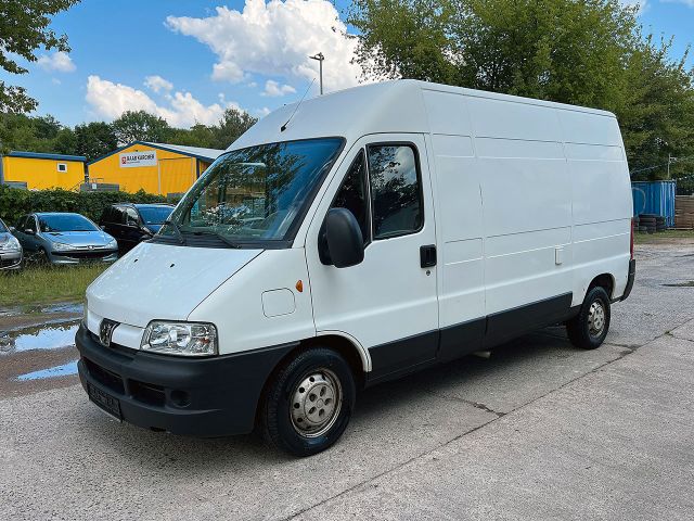 Peugeot Boxer 2.8 TD mit Bett