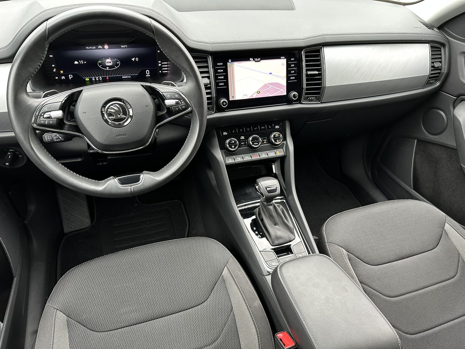 Fahrzeugabbildung SKODA Kodiaq 2.0 TDI DSG Ambition NAV+LED+ACC+AHK+KAM