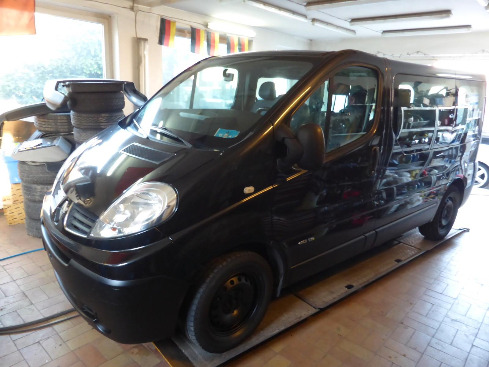 Renault Trafic Combi L1H1 2.5L ,dCi, 2xKlima,9Sitzer,AHK