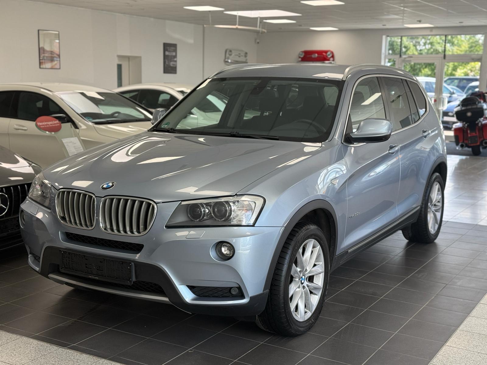 BMW X3 xDrive 30 d/AHK/NAVI/PDC/8Fach/X-LINE