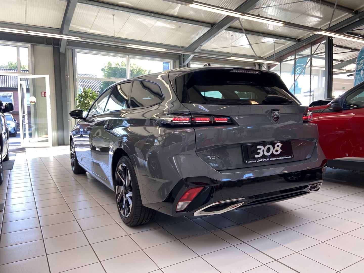 Fahrzeugabbildung Peugeot 308 SW Allure BlueHDi 130 EAT8 ACC SHZ CarPlay