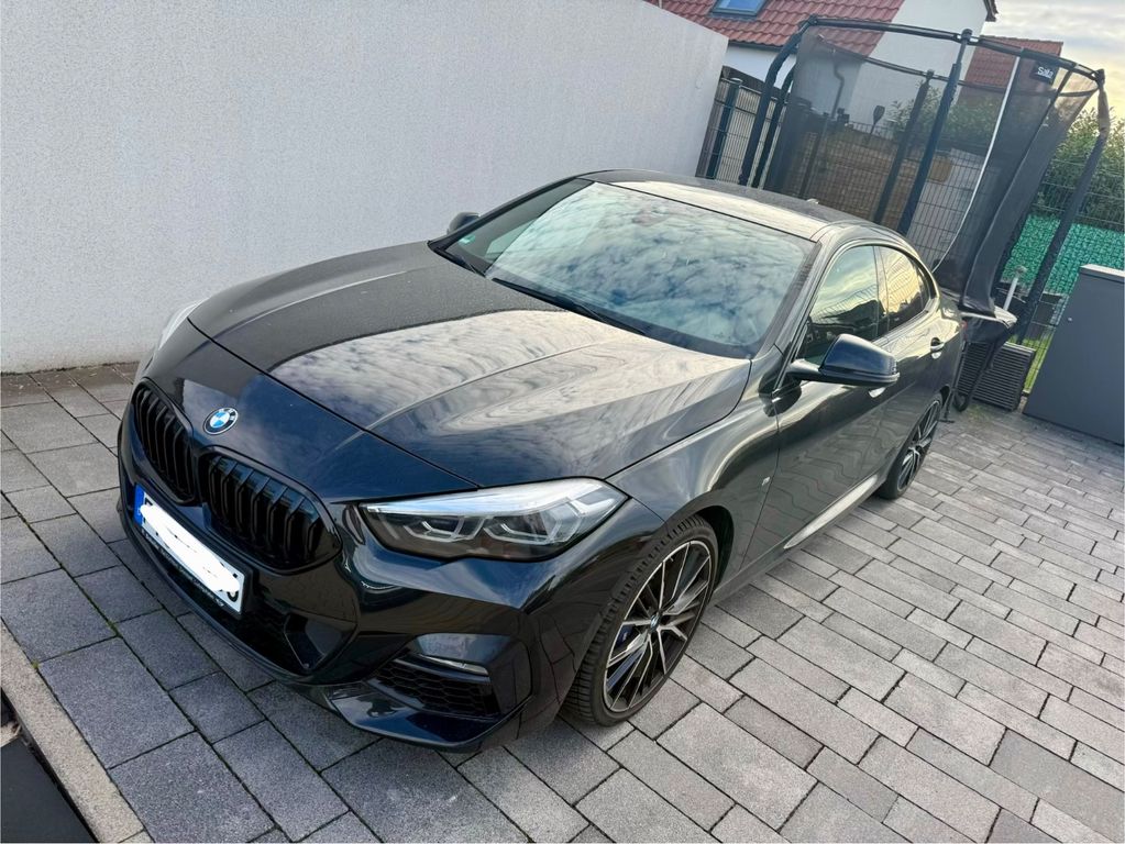 Image of BMW 218