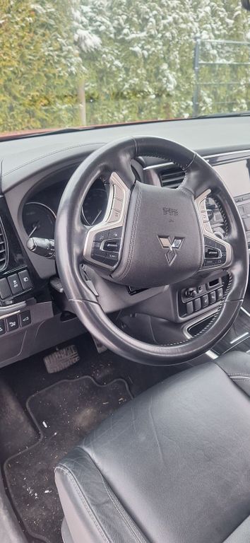 Image of Mitsubishi Plug-in Hybrid Outlander