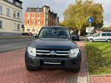 Mitsubishi Pajero 3.2 DI-D 4x4 Invite*1.Hand*Scheckheft* - Mitsubishi Gebrauchtwagen von 2009