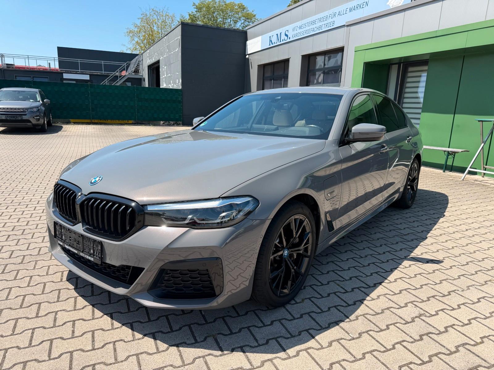 BMW 530e M Sport Shadow Line*Harman/kardon*LED*19"