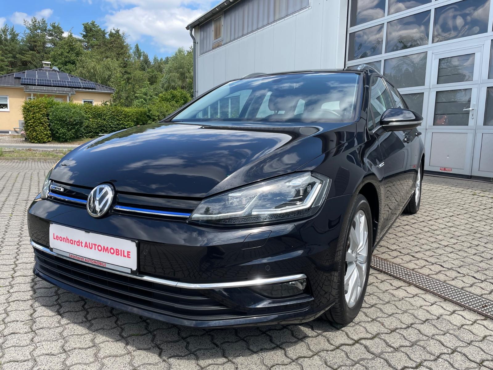 Volkswagen Golf VII Variant Highline 1.5TSI NAVI ACC STHZ